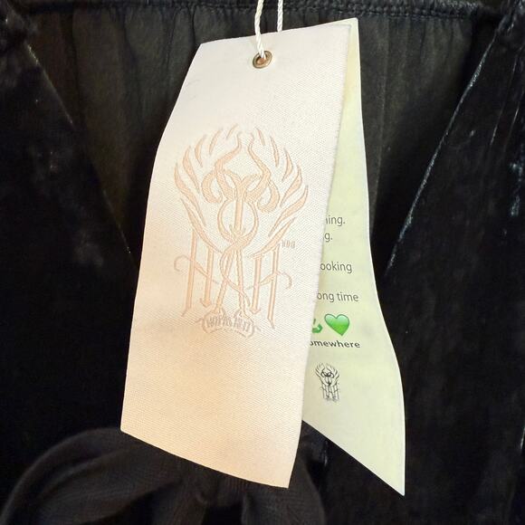 Free People We Are HAH Jump On It Velvet Jumpsuit In Black Size Large New - Picture 15 of 16